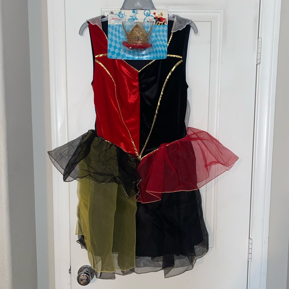 Disneys’ Alice in Wonderland Queen of Hearts costume